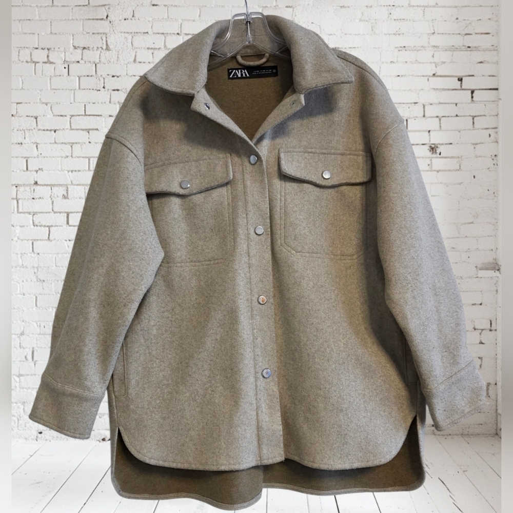 Zara Women's Oversize Jacket/Shacket In Oatmeal Color Size X-Small
